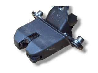 Замок багажника 1Z5827501C Skoda Octavia Mk2 (1Z) 2004 - 2013 года