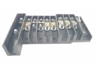 Узел подключения плюсовых проводов