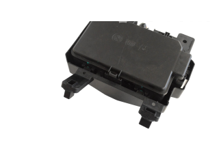 Блок предохранителей  32142367   Polestar 2    