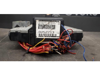 Блок предохранителей  9162316   Volvo S80    