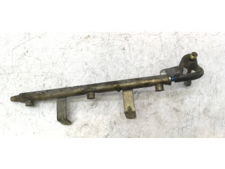 Топливная рампа Alfa Romeo 166 для двигателя 936A2000 02