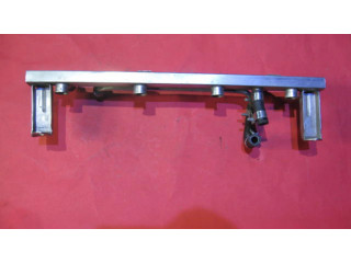 Топливная рампа 90411551   Opel Calibra 0.0 