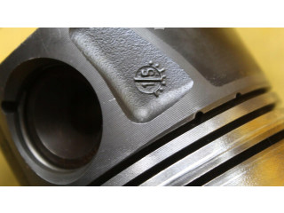 Píst Mercedes-Benz A W169