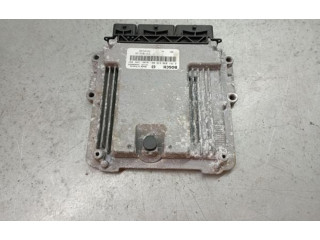Блок управления двигателя 237102213R, 0281030439 Dacia Dokker