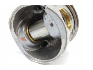 Поршень 038107065DC Volkswagen Golf VII