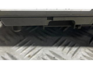 Pojistková skříňka 9119446, 90302523 BMW X1 E84 2011