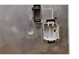 Блок предохранителей 8676391, 12217799 Volvo XC90