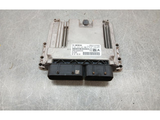 Блок управления двигателя 0281036205, 9833749880   Opel Combo E