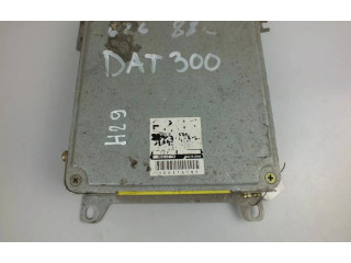 Блок управления двигателя F2G218881A Mazda 626