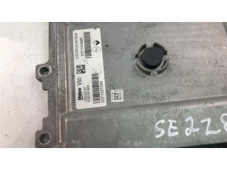 Řídící jednotka 237103368R Renault Captur 2015