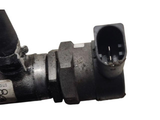 Топливная рампа 03L130089J, 03L089JP0   Skoda Octavia Mk2 (1Z)  