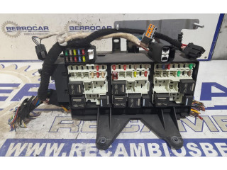 Блок предохранителей GX7314C445AB Jaguar XK - XKR