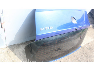 Задняя крышка (багажника)