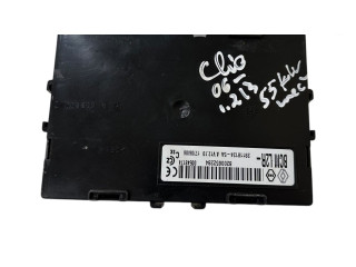 Блок комфорта 8200652284, 281181245A Renault Clio III