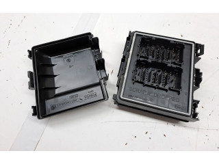 Блок предохранителей 2540853, NX6T14D068EAC   Ford Focus    