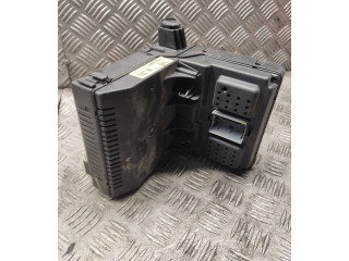 Блок предохранителей 30765646, 06W091 Volvo V70