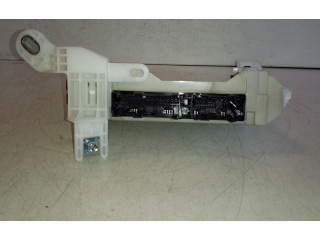 Блок предохранителей 63589313, 8273002P80A   Toyota Corolla E210 E21