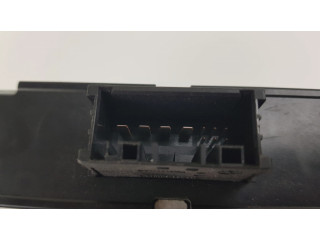 Преобразователь напряжения