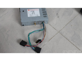 Радио/ проигрыватель CD/DVD / навигация