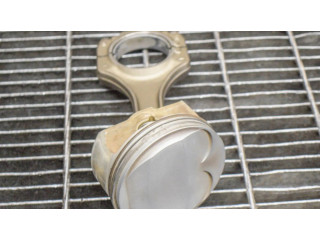 Píst 7838623, 7840918 BMW 5 E60 E61 pro benzínový motor 5.0 S85 B50 A