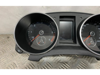Панель приборов 5K0920871A Volkswagen Golf VI