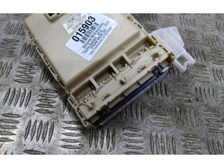 Pojistková skříňka Toyota Avensis T270 2015