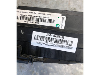 Блок предохранителей JX6T14A094AE, JX6T-14A094-AE   Ford Focus    