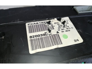 Přístrojová deska Renault Megane II 2005 8200399700, 8200399700A