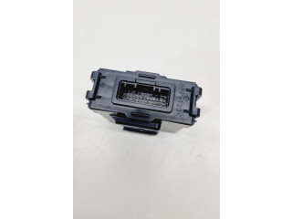 Блок управления 284E77557R   Renault Clio V