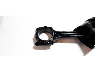 Поршень с шатуном Mitsubishi Galant для дизельного двигателя 2.0