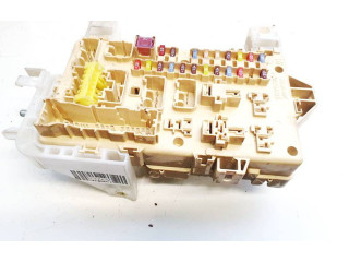 Блок предохранителей  892210f010, 06032809581801   Toyota Corolla Verso AR10    