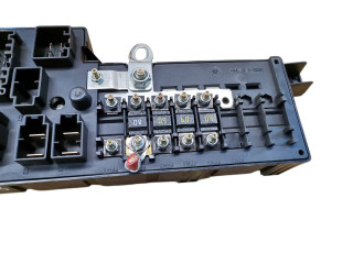 Блок предохранителей 8678449, 518827019 Volvo S80