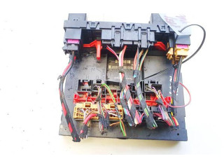 Блок предохранителей 3c0937049d, s1002 Volkswagen Golf Plus