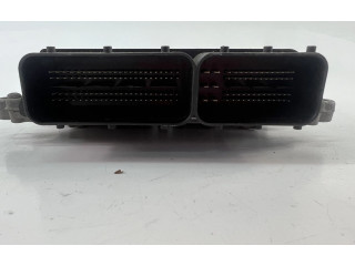 Блок управления двигателем Блок управления 30729826A, 0281012103   Volvo V70