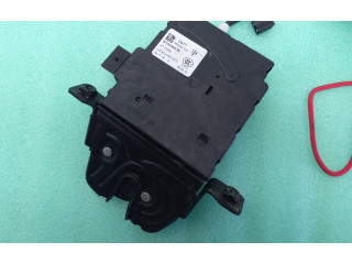 Замок багажника 670039576, 927776104 Maserati Levante 2017 - года