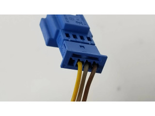 Зеркало заднего вида (в салоне)