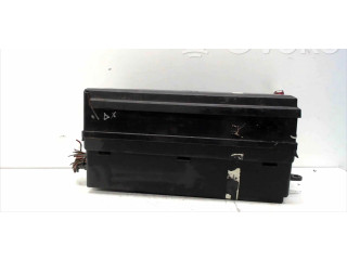   Pojistková skříňka YQH500130   Land Rover Range Rover Sport L320 