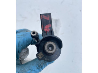 Vstřikovací lišta 7792097   BMW 7 E65 E66    m67d44 