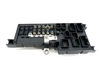 Блок предохранителей 8678449, 518785100 Volvo XC90