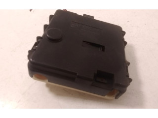 Блок предохранителей 8387547   BMW Z4 E85 E86    