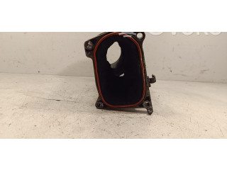 Vstřikovací lišta 06E130089AF   Audi Q7 4M     