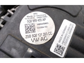 Вентилятор радиатора 5Q0121205C, 5Q0121207J Skoda Superb B8 (3V)