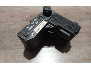   Pojistková skříňka 30786476, 28062211   Volvo XC90 2007