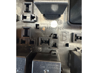 Блок предохранителей PR07400000 Mitsubishi Outlander