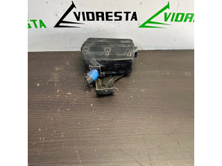 Блок предохранителей     Honda HR-V    