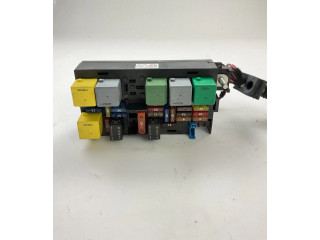 Блок предохранителей A1645403272 Mercedes-Benz R W251