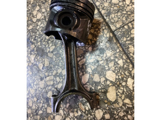  Поршень с шатуном  81L79  Volvo V70  