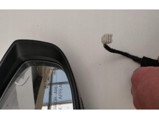 Зеркало электрическое Mazda 3 2019 - года