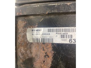 Блок управления двигателя P30614639, S108212004E Volvo S40, V40