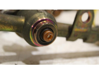 Форсунка 17522AA572, 17523AA452    Subaru Forester SF   